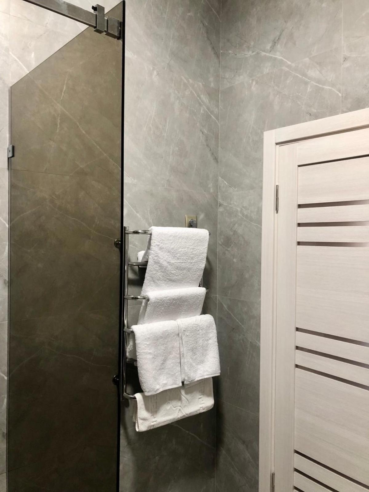 Helen Hotel Mykolaiv Dış mekan fotoğraf