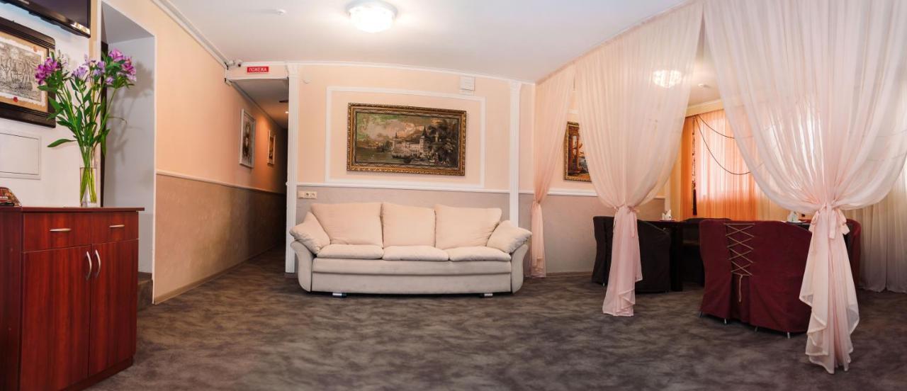 Helen Hotel Mykolaiv Dış mekan fotoğraf